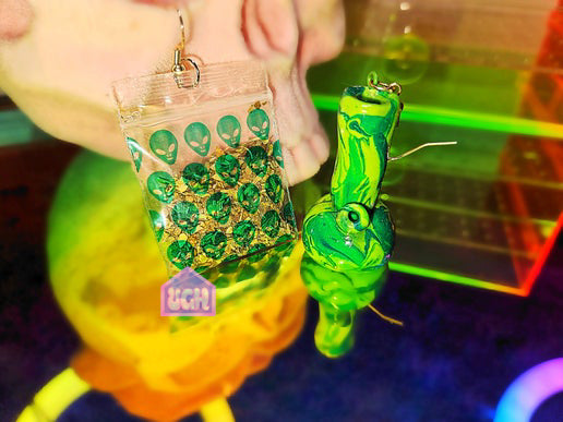 bold unique 420 weed waterbong psychedelic  quality adult dangle earrings green